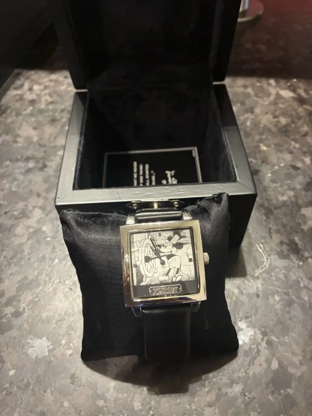 STEAMBOAT WILLIE WATCH - 75 years WITH Mickey Mouse mint in box